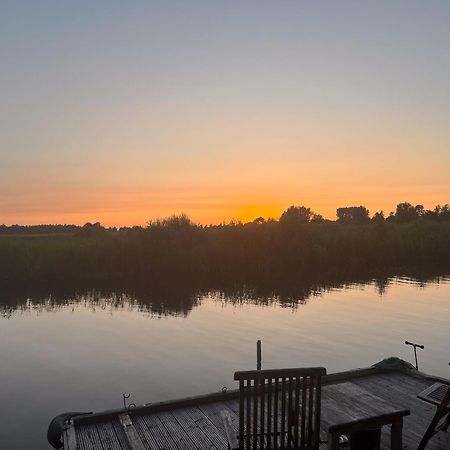 Luxe En Ruim Chalet Met Airco Bij Leekstermeer Matsloot Dış mekan fotoğraf